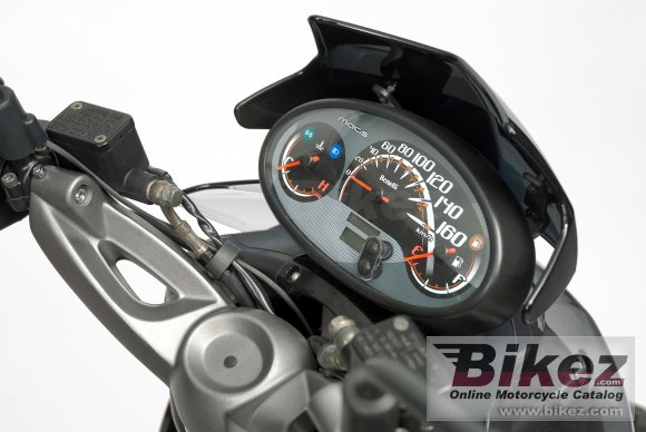 2011 Benelli Macis 125 photo